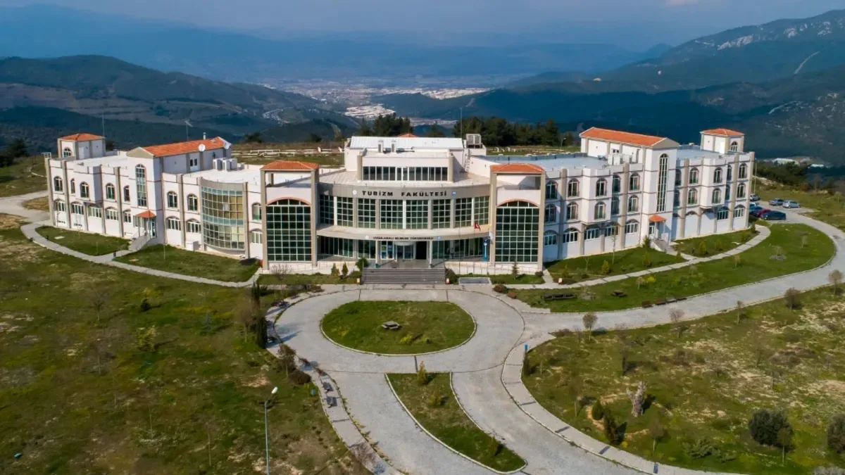 Türk üniversitelerinden bilimde büyük hamle: Yerli yapay zeka ve su altı robotu