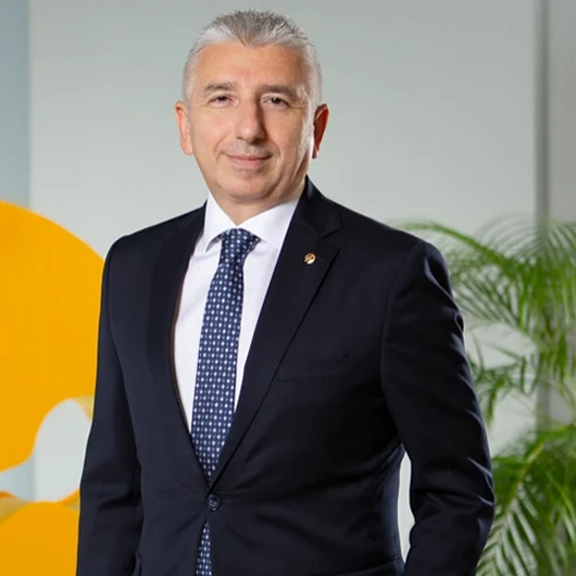 Turkcell Platinum'lulara Yurt Dışında 15 Gün Ücretsiz Tarife Avantajı