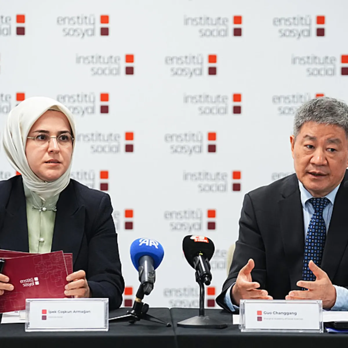 Türkiye-Çin Akademik İş Birliği Forumu: Küresel Krizlere Ortak Çözüm