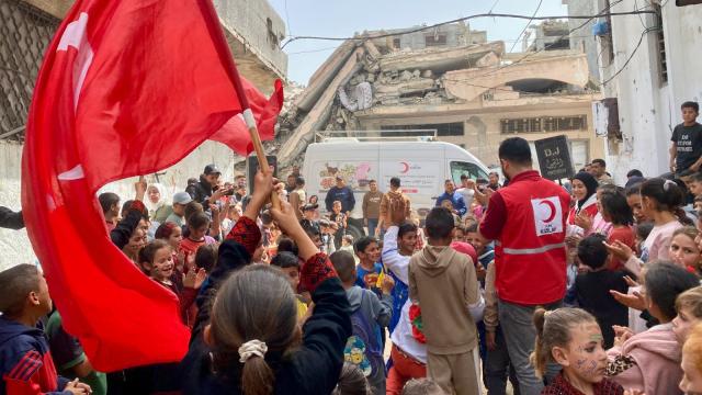 Türkiye'nin Gazze'ye Yardımı: AFAD ve Kızılay'dan Tonlarca Destek