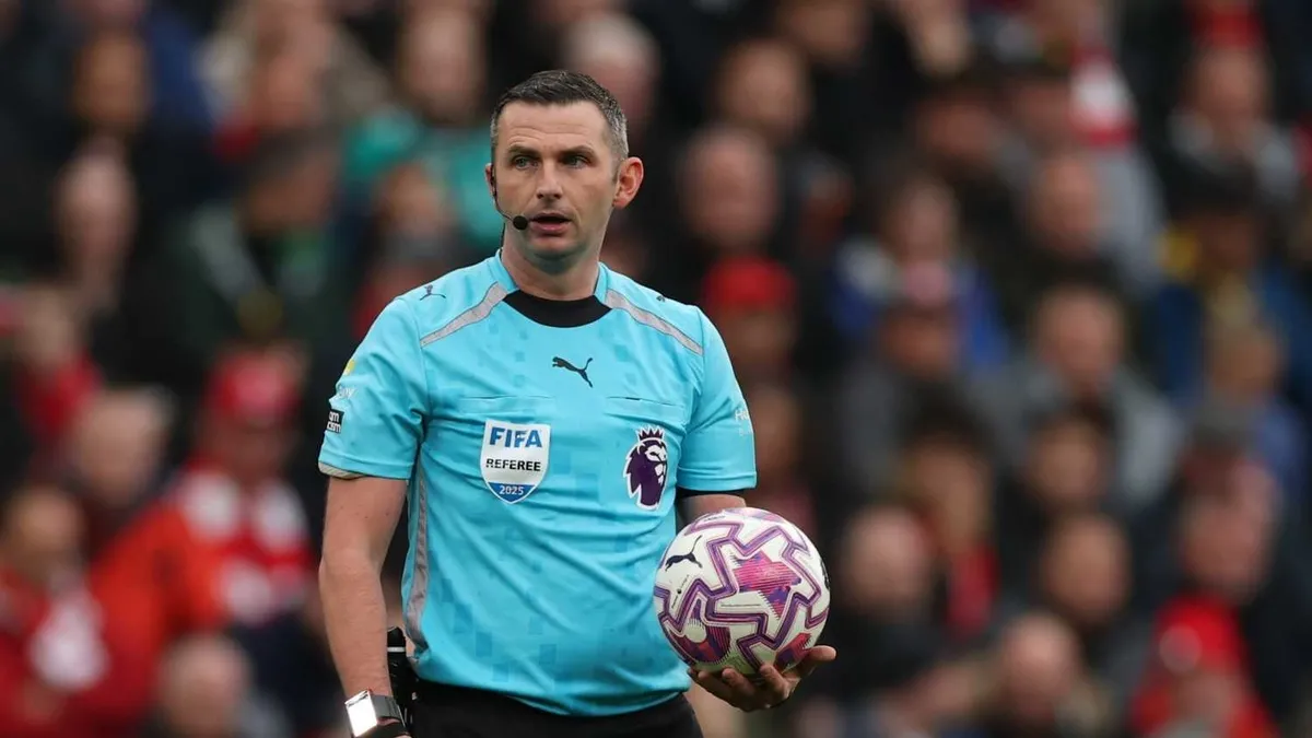 Türkiye-İtalya maçının hakemi Michael Oliver
