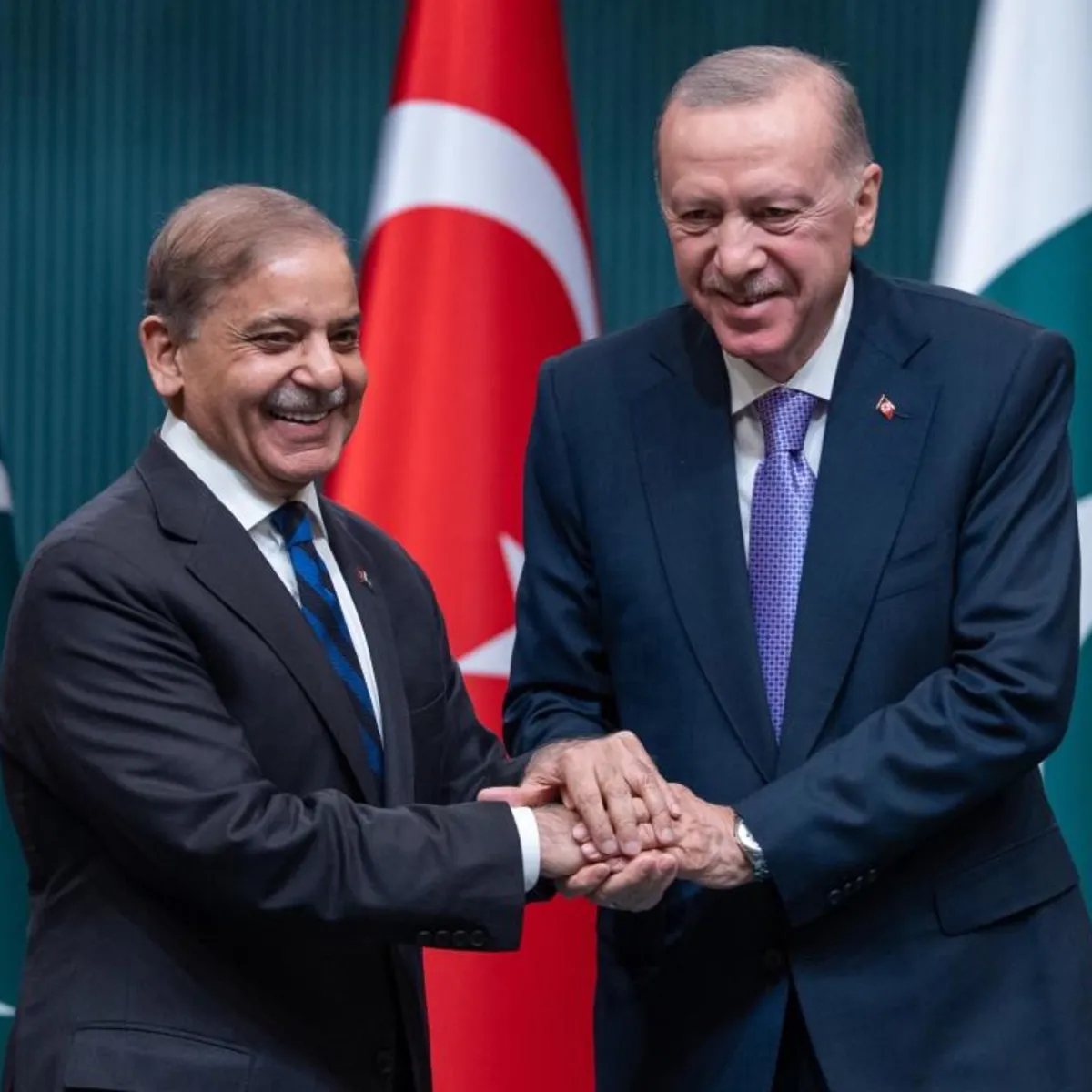 Türkiye ve Pakistan ekonomik ortaklıkta vites yükseltiyor