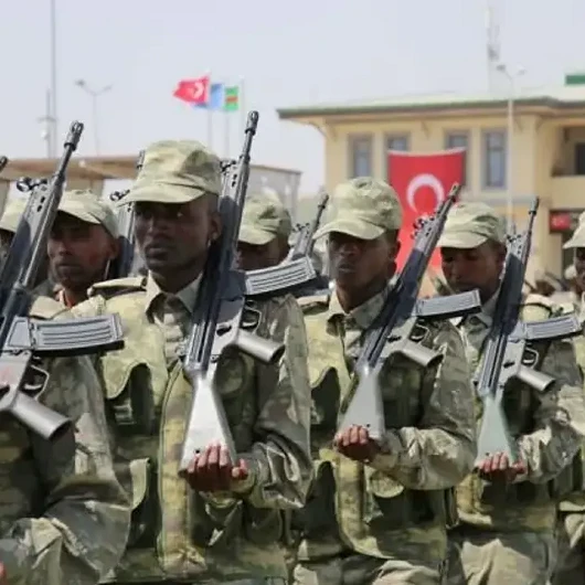 Türkiye'den Somali'ye Askeri Eğitim Desteği: 1521 Asker Mezun Oldu