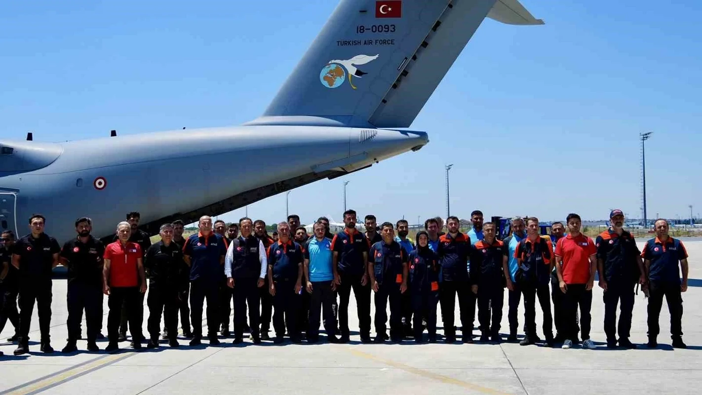 Türkiye'den Venezuela'ya 2 askeri nakliye uçağı ile yardım