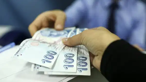 Türkiye'de maaşların üçte biri vergiye gidiyor