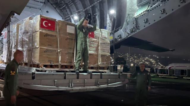 Türkiye'den Venezuela'ya 30 ton insani yardım ulaştı