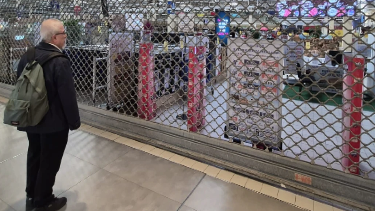 Türkiye'nin ilk hipermarketi sessiz sedasız kapandı
