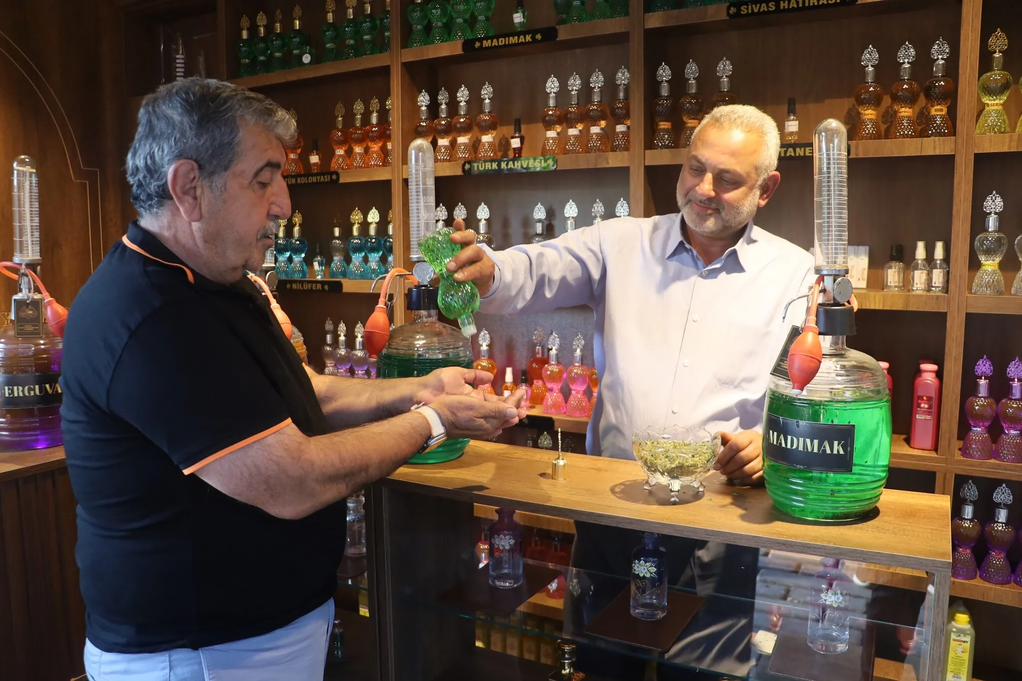 Türkülere Konu Madımak Şimdi Kolonya Oldu