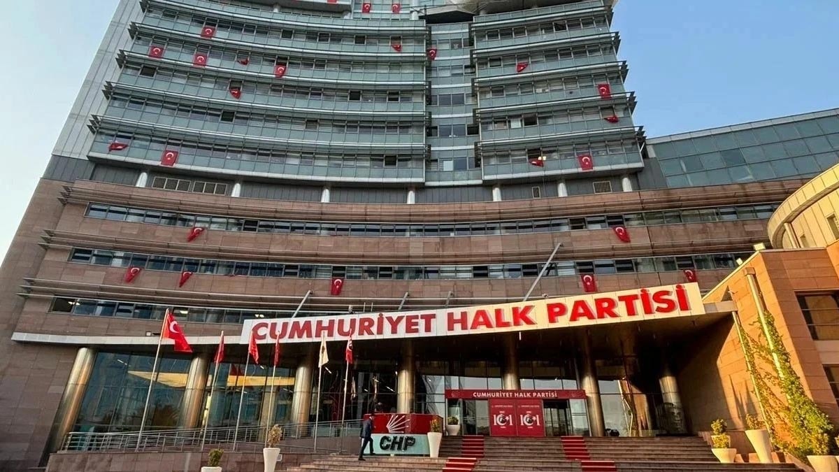 Tutuklu Kuşadası Belediye Başkanı CHP'den İstifa Etti