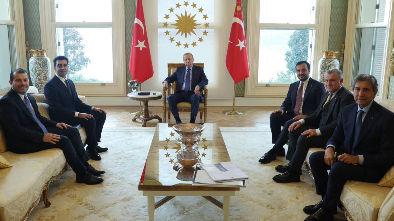 Tuzla, Çekmeköy ve Şile'den AKP'ye geçen 3 isim Erdoğan'la görüştü