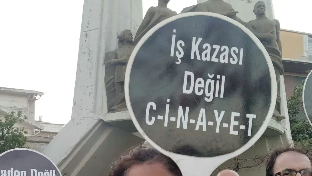 Tuzla'da foseptik çukuruna giren işçi hayatını kaybetti
