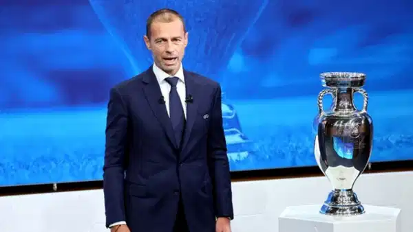 UEFA Hakemlere "Clear Line" Veri Tabanını Duyurdu