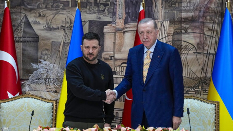 Ukrayna: Putin ve Zelenski, Erdoğan arabuluculuğunda görüşebilir