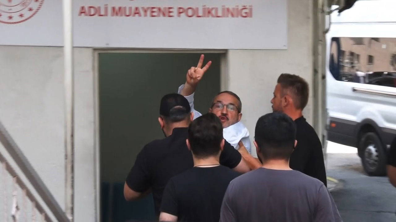 UltrAslan lideri Muzaffer Şirin adliyede: 'Öcalan'a özgürlük' sloganı soruşturması