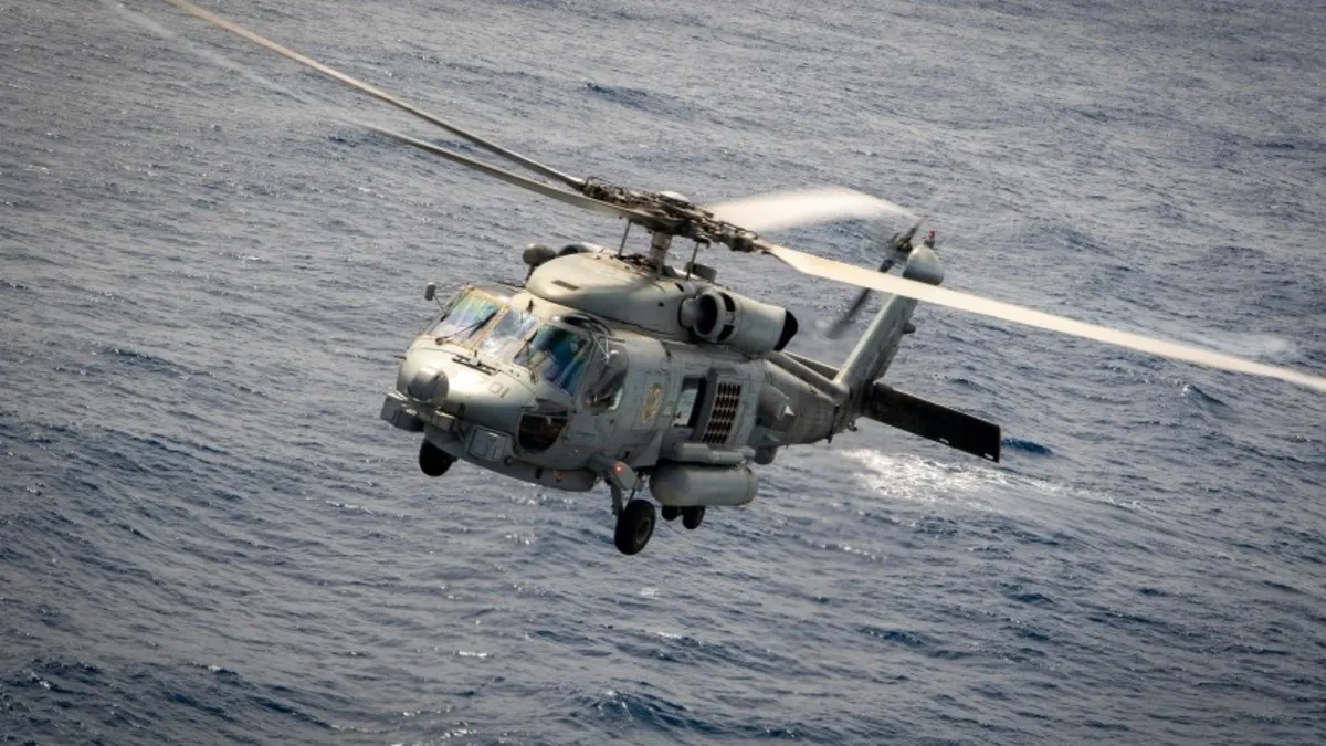 Umman Denizi'nde acil iniş: ABD helikopterinde 1 kayıp