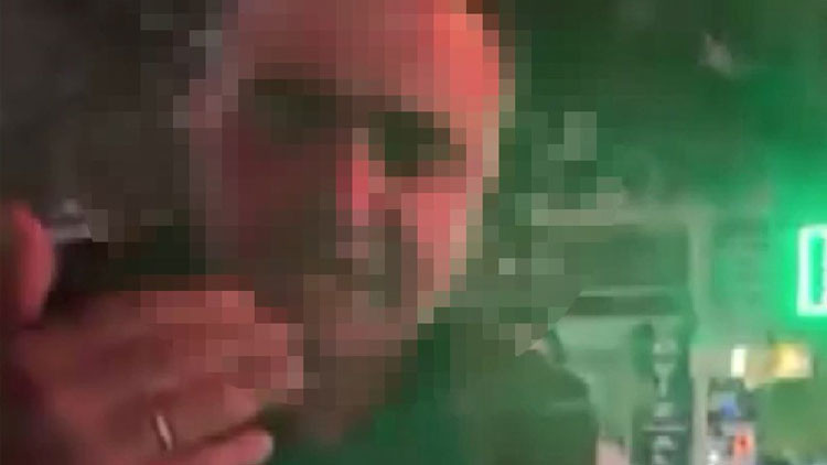 Ümraniye'de Trafik Kavgası: Kadın Sürücünün Camını Yumrukladı