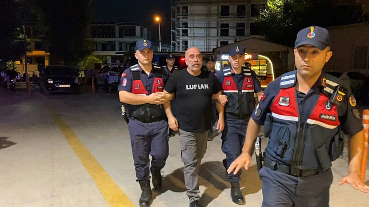 Ünlü yönetmen Ezel Akay ve kardeşi uyuşturucu operasyonunda gözaltında
