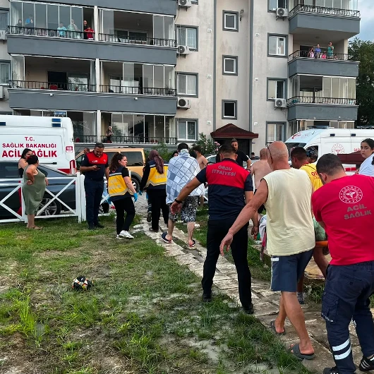 Ünye'de boğulma tehlikesi: 3 arkadaş kurtarıldı