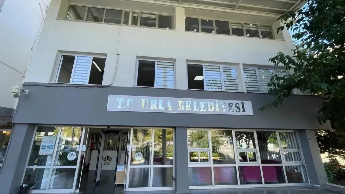 Urla Belediyesi 8 Arsayı Satışa Çıkardı, Kasa 409 Milyon Liraya Yakın Kaynak Bekliyor