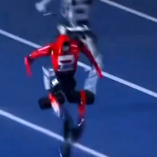 Usain Bolt'un Rekorunu Yıkan İnsansı Robot: Lightning
