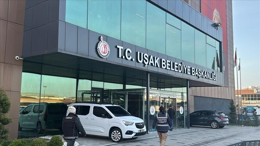 Uşak'ta Belediye Şirketleri ve Özkan Yalım İşletmelerine Operasyon: 15 Gözaltı
