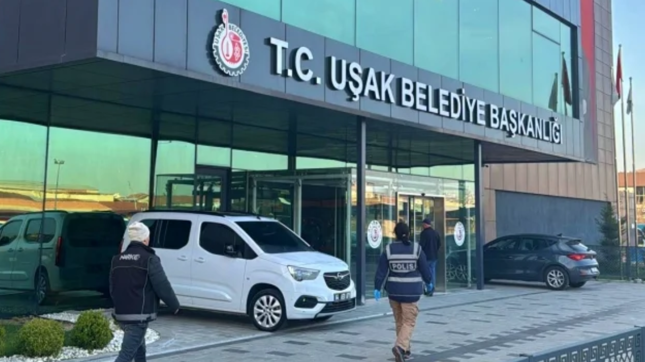 Uşak Belediyesi'nde Maaş ve Mesai İddiasına Soruşturma