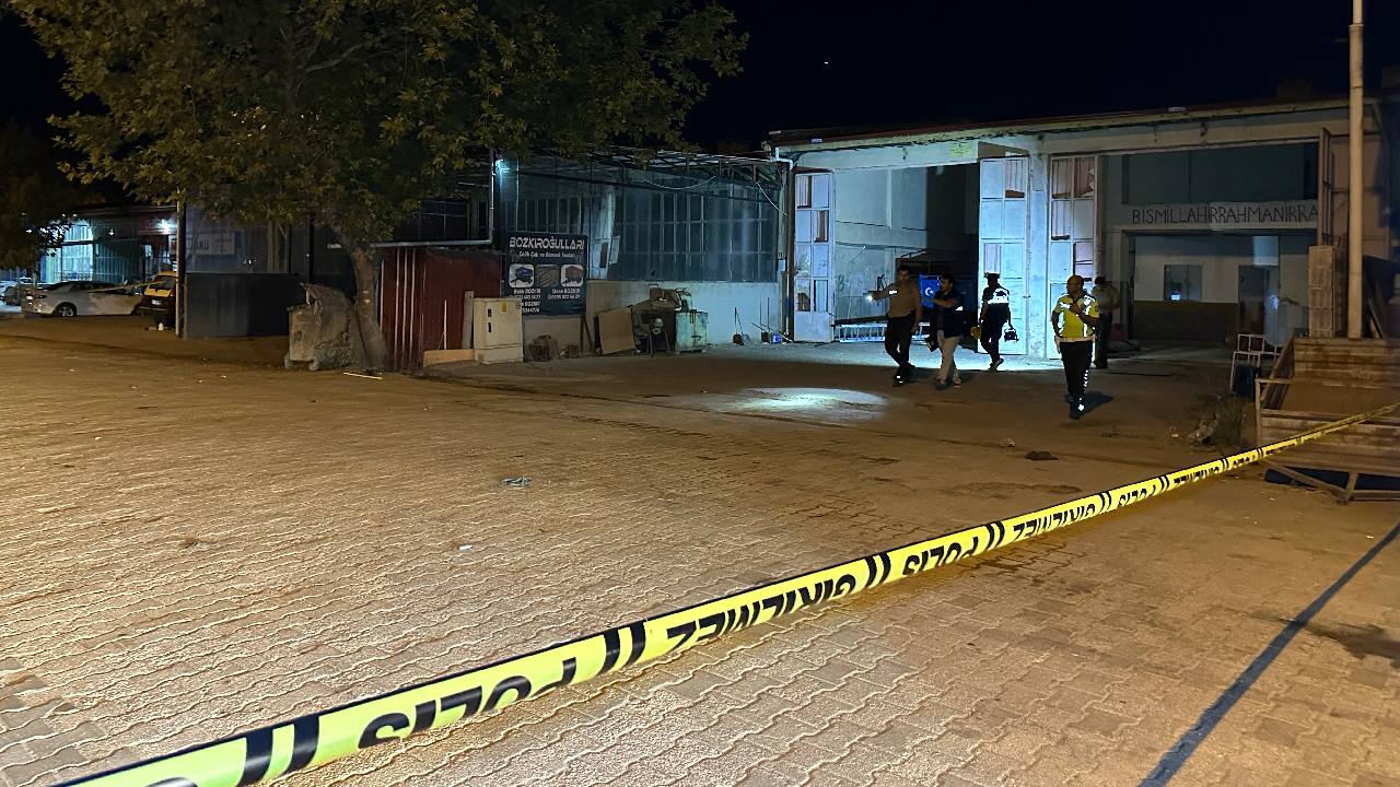 Uşak'ta esnaf kavgası kanlı bitti: 13 yaralı