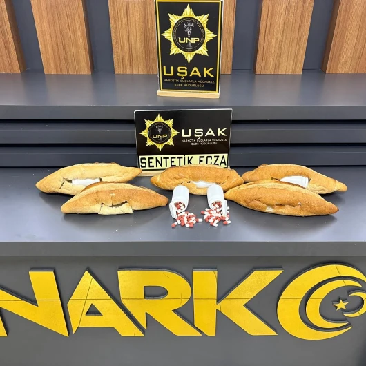 Uşak'ta Uyuşturucu Operasyonu: Ekmek Arasına Gizlenmiş Sentetik Haplar Ele Geçirildi