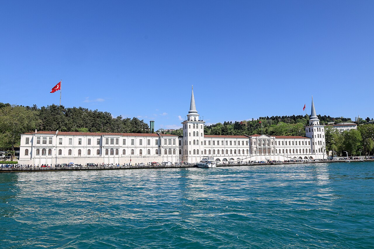 Üsküdar Belediye Başkanı Sinem Dedetaş Gözaltına Alındı