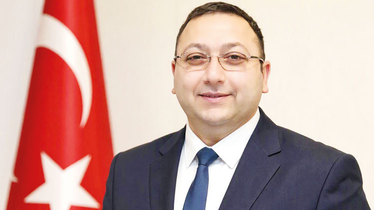 Üsküdar Belediyesi AK Parti'ye Geçti: Dündar Ziya Gültekin Başkan Vekili Seçildi