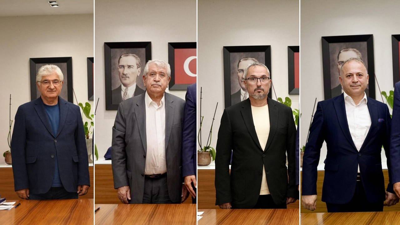 Üsküdar'da CHP'den AKP'ye 4 Meclis Üyesi Transferi
