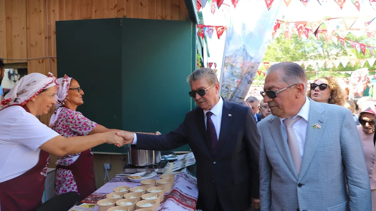 Üstel: Erdoğan ve Aliyev Türk dünyasına yön veriyor
