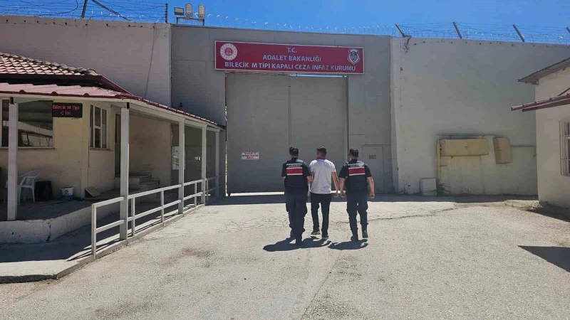 Uyuşturucu ticareti hükümlüsü 17 yıl sonra JASAT operasyonuyla yakalandı