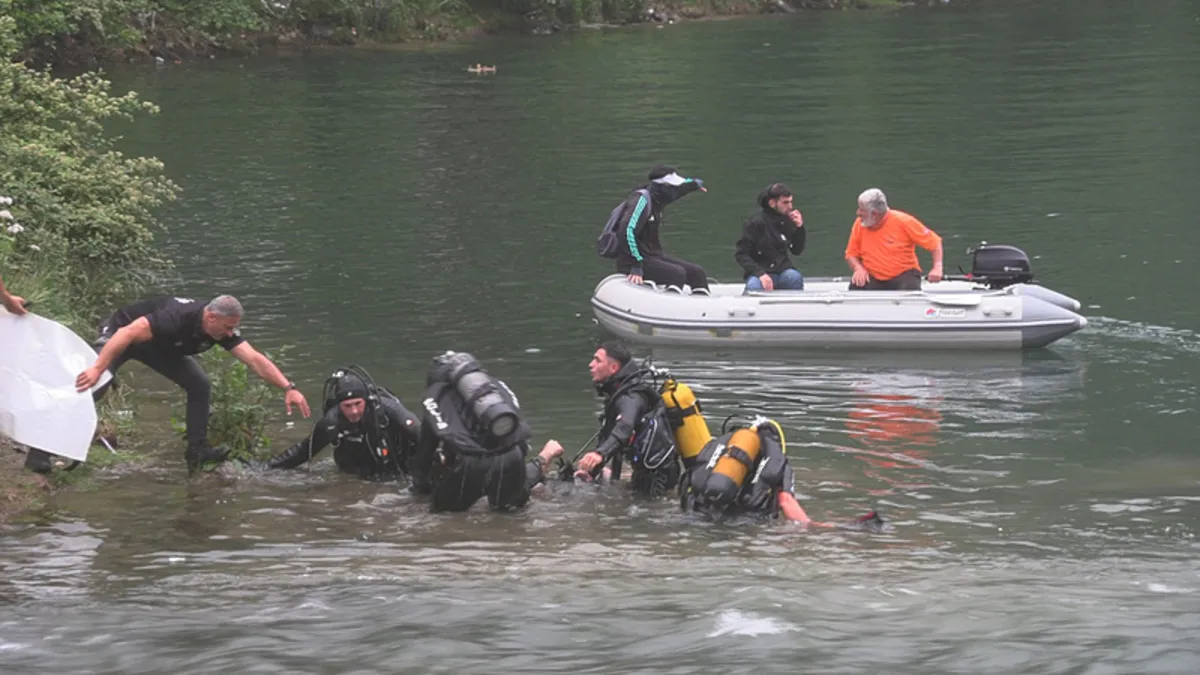 Uzungöl'de trajik son: Çantasını almak isteyen turist boğuldu