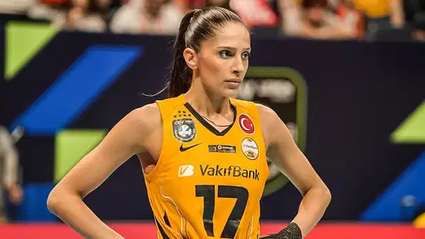 VakıfBank, yıldız smaçör Derya Cebecioğlu ile yollarını ayırdı