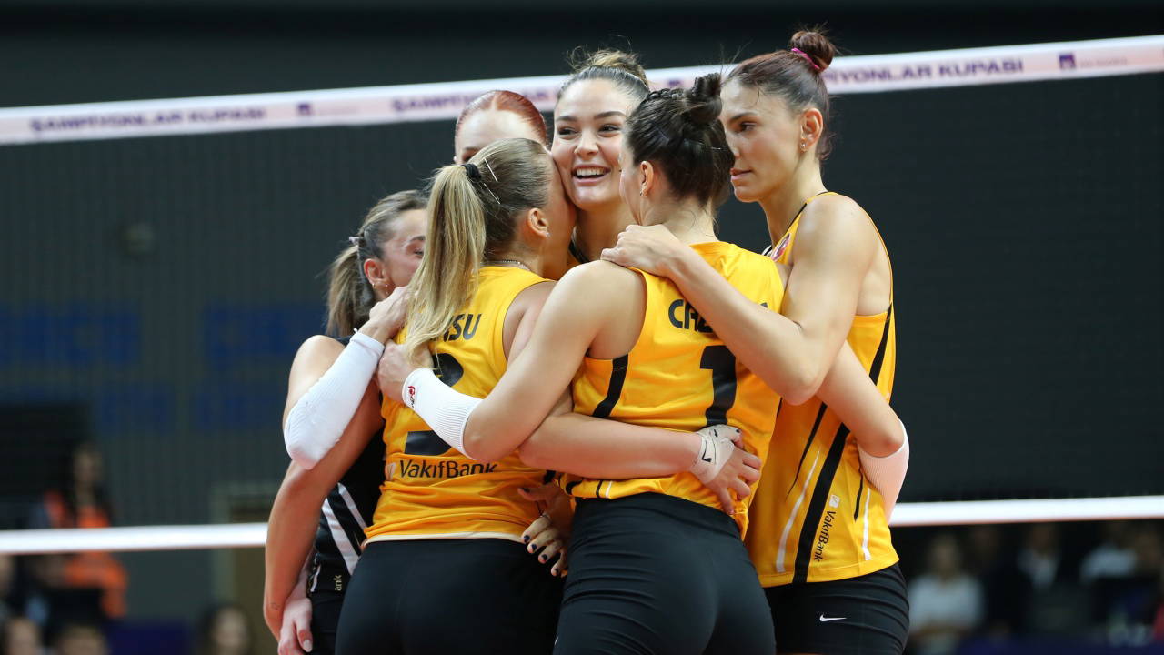 VakıfBank, Şampiyonlar Kupası'nı 3-2'lik Zaferle Kazandı