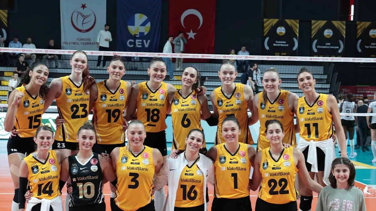 VakıfBank yeni sezona 3-1'lik Beşiktaş galibiyetiyle başladı