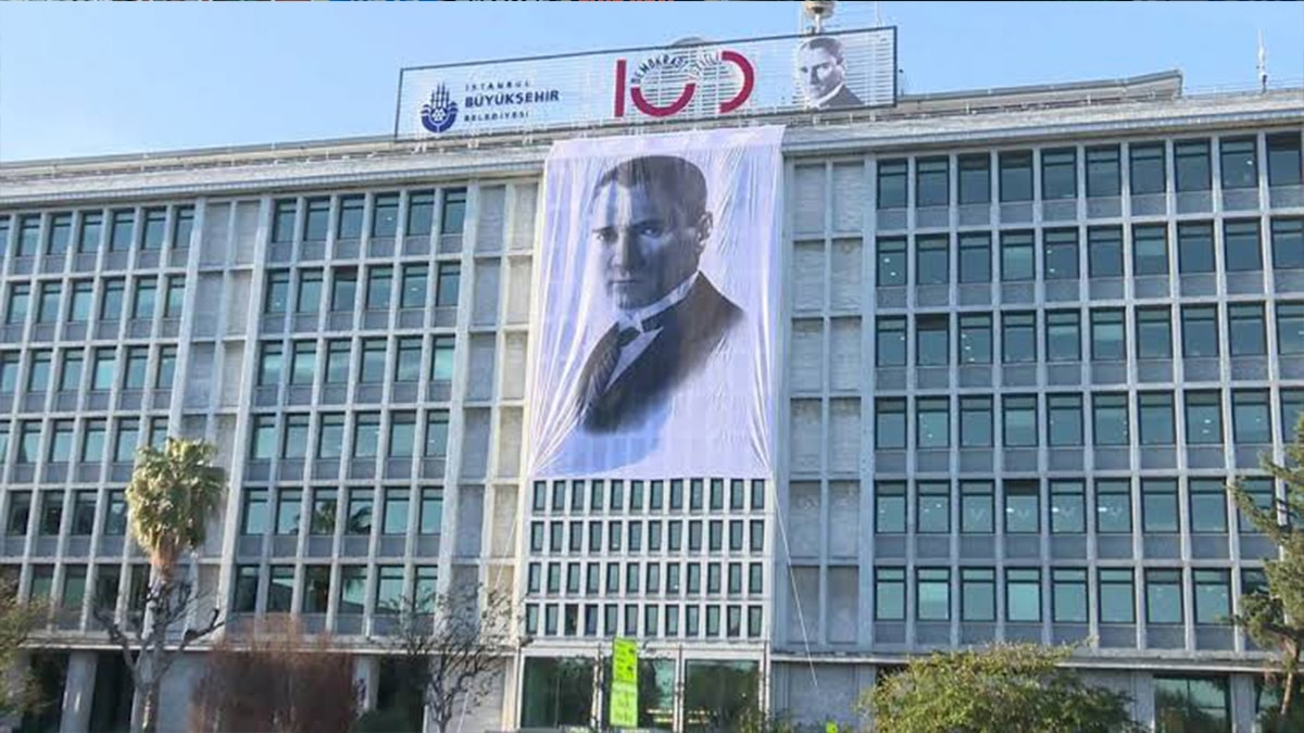 Vakıflar Genel Müdürlüğü İBB binasının mülkiyeti için harekete geçti