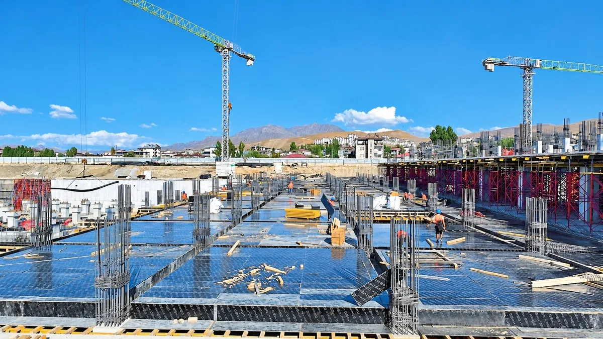 Van'a 2 Bin 300 Yataklı Dev Şehir Hastanesi Yükseliyor