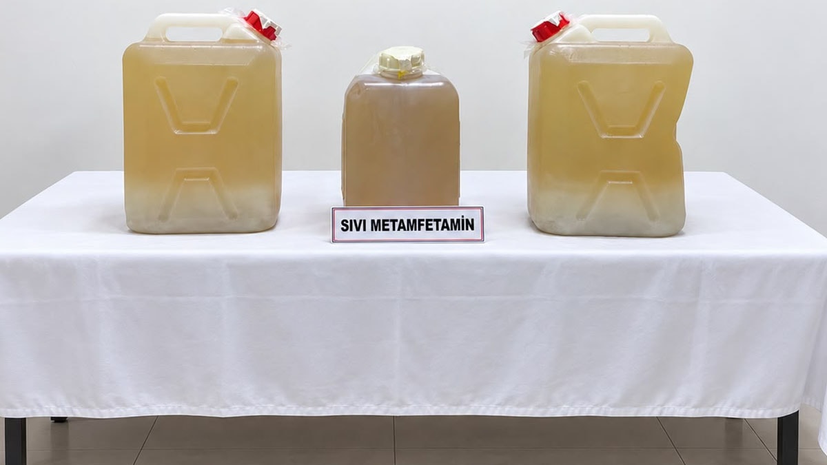 Van'da 34 Kilo Sıvı Metamfetamin Ele Geçirildi