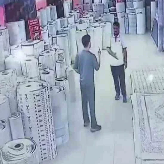 Van'da İşitme Engelli Müşteriyle Halaylı Pazarlık Gönülleri Fethetti