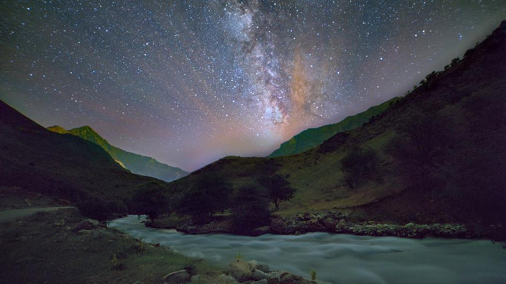 Van'da Samanyolu ve Andromeda aynı karede