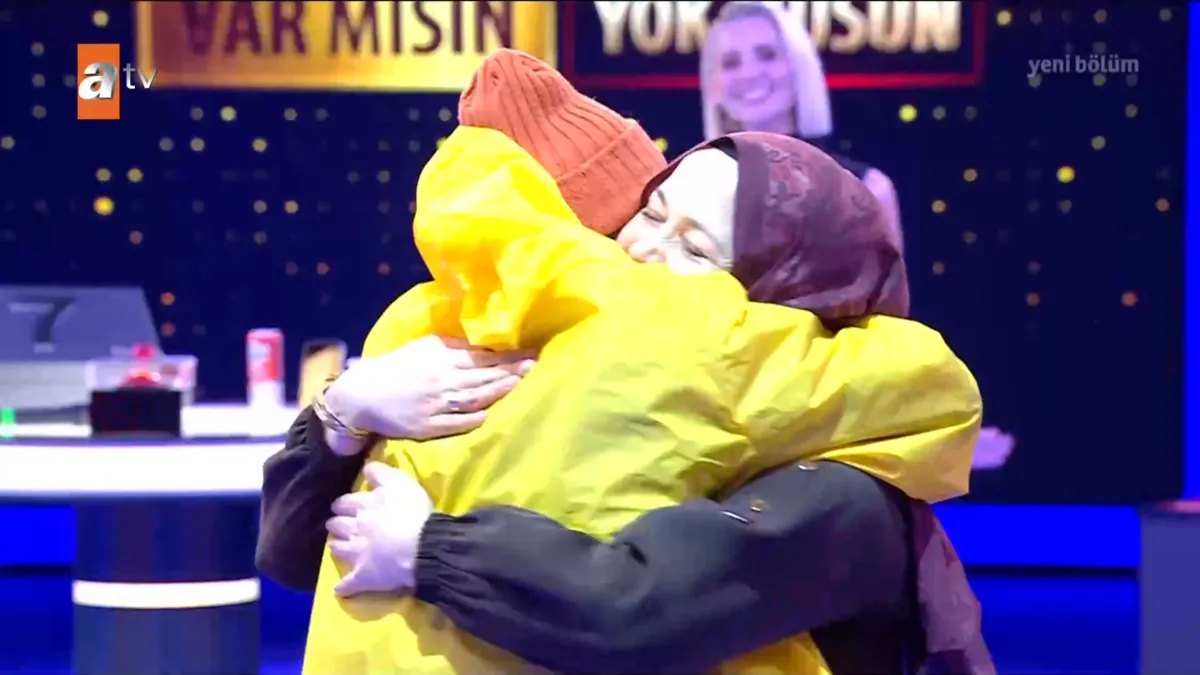 Var Mısın Yok Musun'da Ali Osman'ın Sarı Yağmurluğu Şans Getirdi