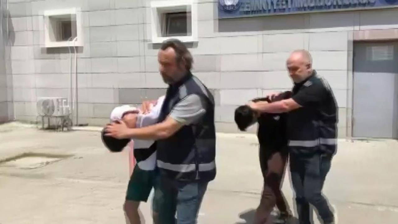 Vatandaşlık vaadiyle altın dolandıran çeteye polis baskını