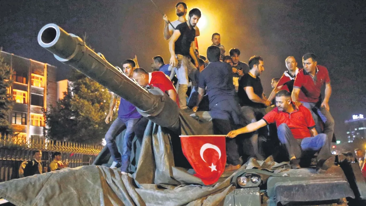 Vefa Artıyor: 15 Temmuz Kahramanlarına Yeni Haklar, Şehit Yakınları ve Gazilerin Aylıkları Artıyor