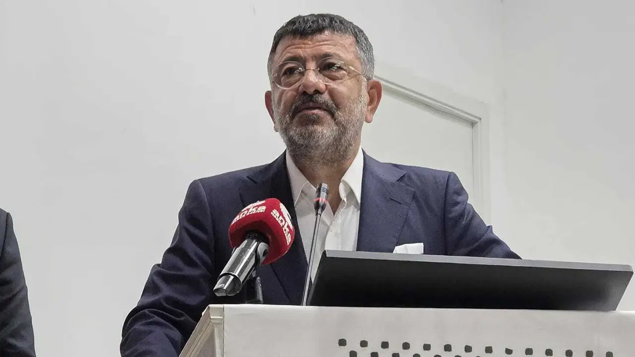 Veli Ağbaba'dan CHP'ye yönelik saldırılara yanıt: 'Boynumu veririm, boyun eğmem