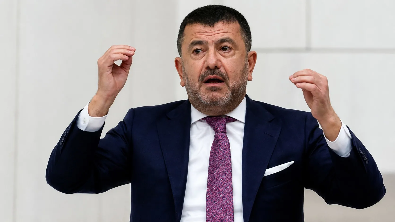 Veli Ağbaba CHP'li belediyeleri haraca bağlamış! İşte kara kutusunun sırları