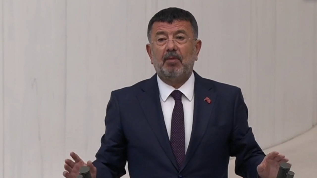 Veli Ağbaba'dan HTS İddialarına Sert Tepki: 'Kanıt Varsa İdama Razıyım