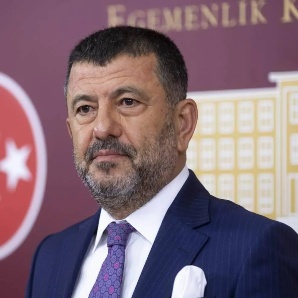 Veli Ağbaba Pazar Ziyaretinde Aniden Rahatsızlandı, Hastaneye Kaldırıldı