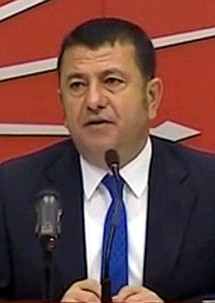 CHP'li Veli Ağbaba'nın yeğeni yolsuzluk soruşturmasında gözaltında
